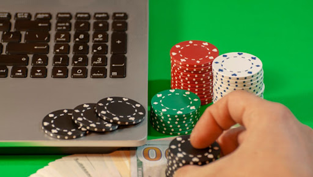Photo of Up Your Game with These Poker Software Tools