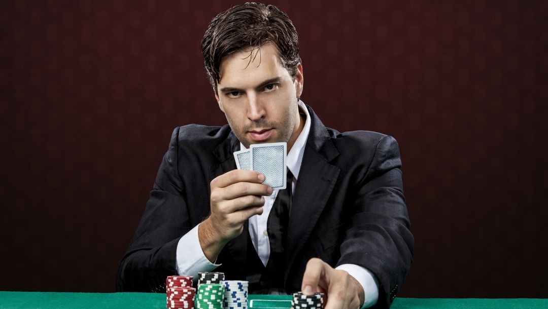 texas hold em - Why this pot is split? - Poker Stack Exchange